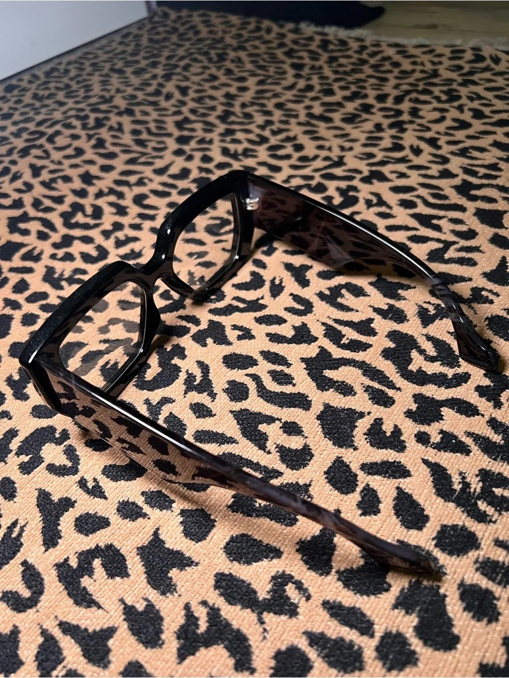 Black Thick Frame Blue-Light Glasses — Never Worn 👓🤎
